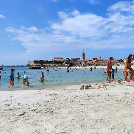 Double Banjol 5077b Gostinjska kuća Rab Town