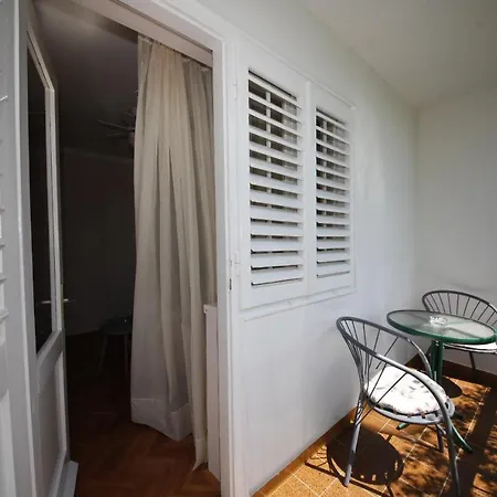 Pensiune Double Banjol 5077b Rab Town