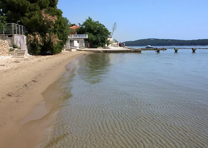 Double Banjol 5077b Rab Town